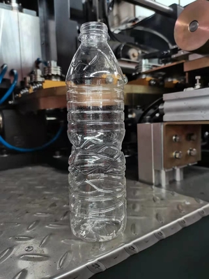 Der Mineralwasserflasche 2L des transparenten HAUSTIERES Plastikgebläseanlagemaschinerie-Blasformenmaschine