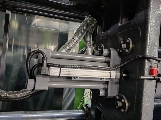 Führender Anbieter Effiziente innovative Spritzgießmaschinen für PET-Pestizidvorformen
